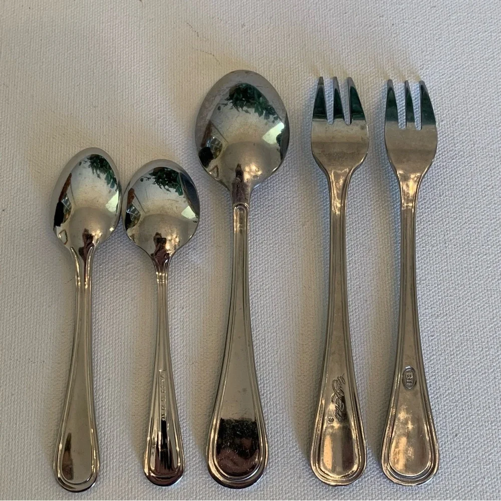 Walco PACIFIC RIM Contemporary 5 Piece Spoons Forks W Mixed Brands Same Pattern